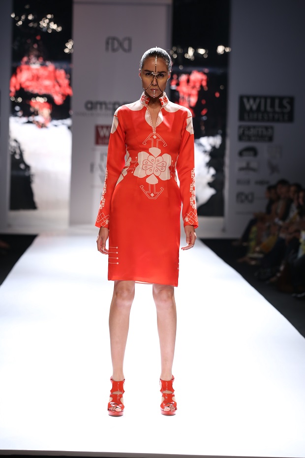 Model in a vibrant AM:PM creation